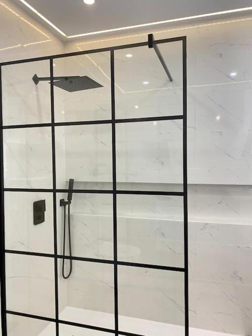 -2-Zentral-Traumwohnung-Rhein أوبرفيزل المظهر الخارجي الصورة